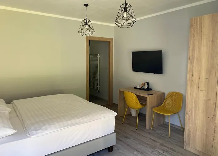 Pod Kaplickou Hotell 3*
